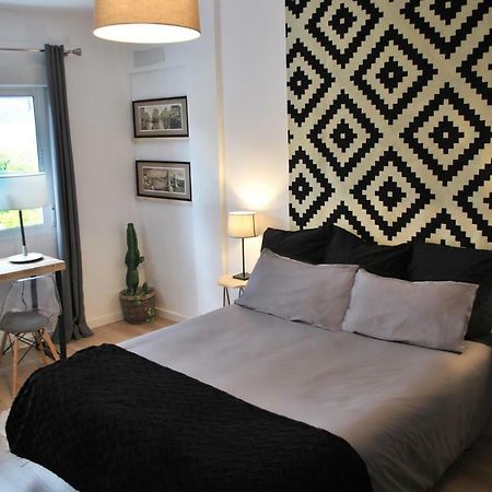 The Boho-Chic Oasis, Lovely City Center Apartment マラガ エクステリア 写真