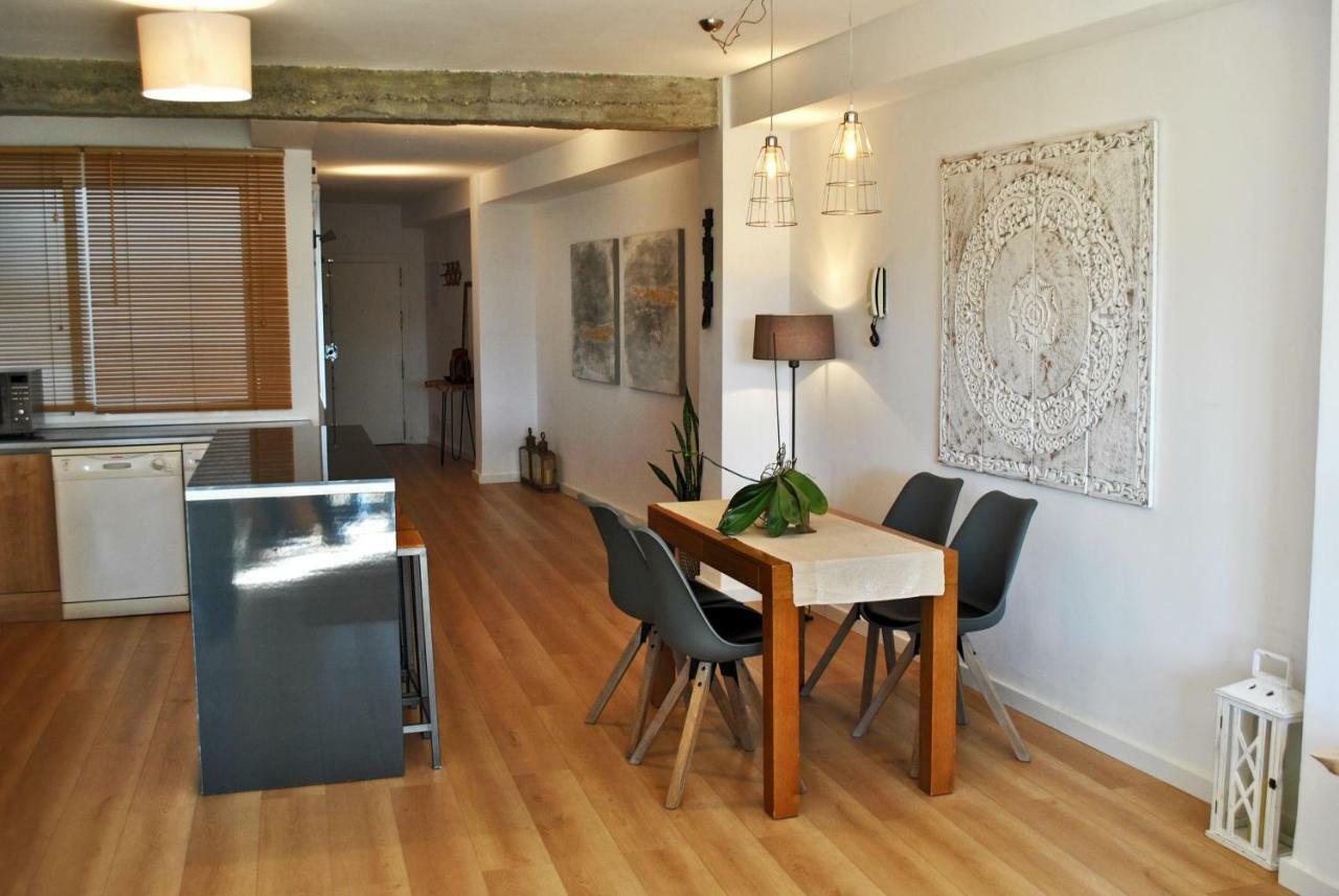 The Boho-Chic Oasis, Lovely City Center Apartment マラガ エクステリア 写真