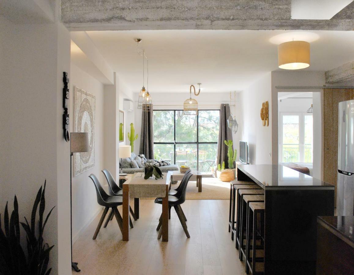 The Boho-Chic Oasis, Lovely City Center Apartment マラガ エクステリア 写真