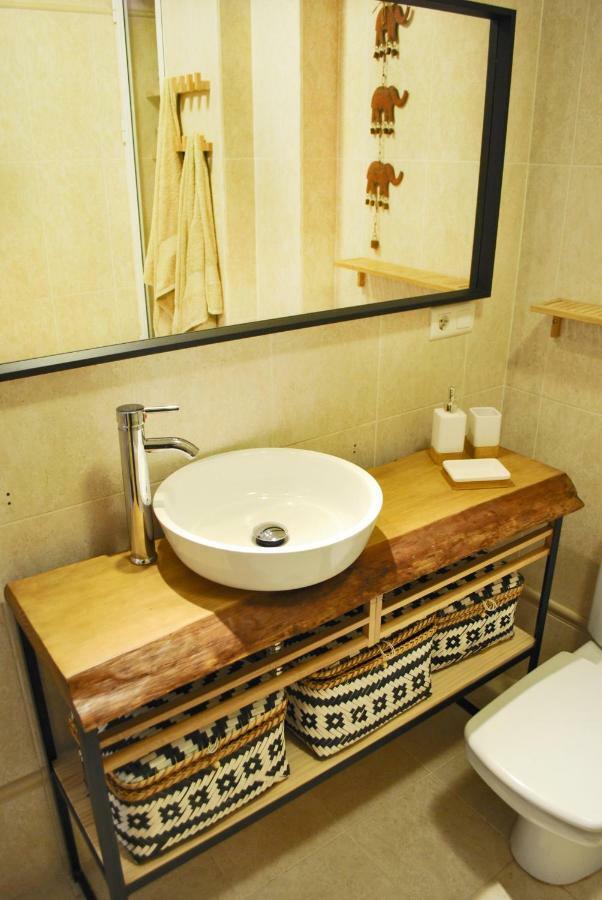 The Boho-Chic Oasis, Lovely City Center Apartment マラガ エクステリア 写真